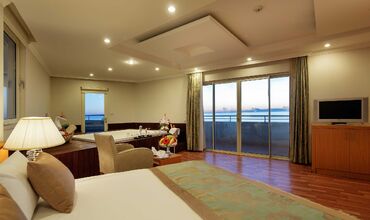 Crystal Admiral Aqua Collection